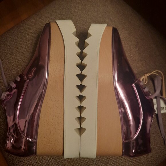 STELLA MCCARTNEY Elyse mirrored faux leather platform sneakers - MISMATCH SIZE - Picture 2 of 11